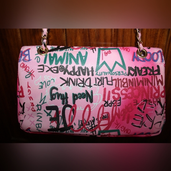 Graffiti purse - Picture 3 of 5